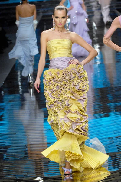 Look 63